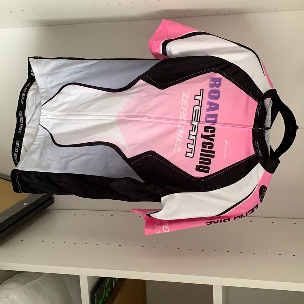Brand new with tags Zero Bike women’s bike jersey